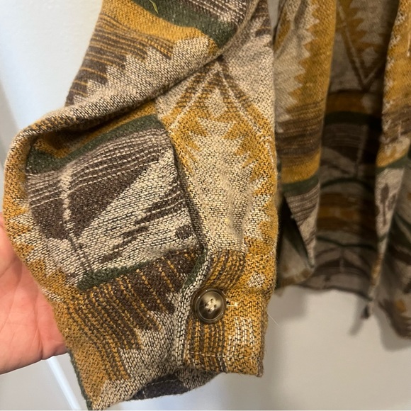 Aztec Collared Oversized Jacket - Picture 7 of 7